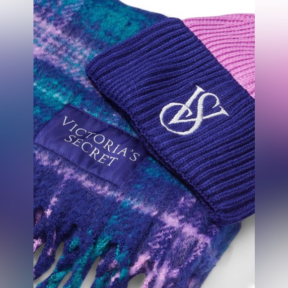 Victoria's Secret Accessories - Victoria's Secret Scarf SET Purple & Blue W/Matching VS
Embroidered Beanie CUTE!